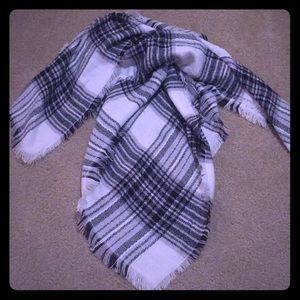 Black & White Plaid Scarf